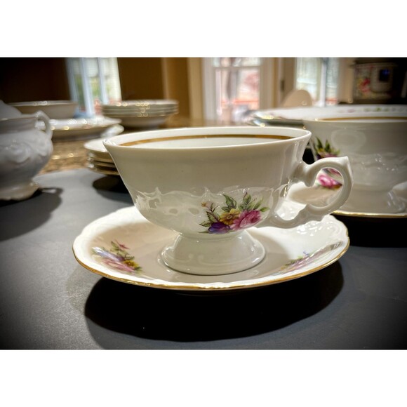 24 PCS Original royal Kent vintage Floral Porcelain Dinner. - Picture 6 of 11